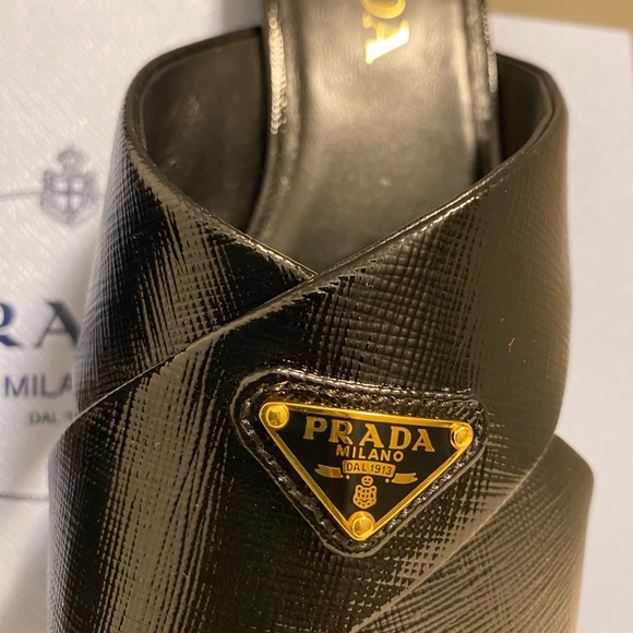Prada  Calzature Black Leather Mules - Picture 4 of 10
